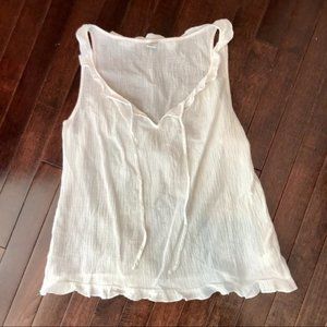 Old Navy Gauze Ruffled Blouse sz L